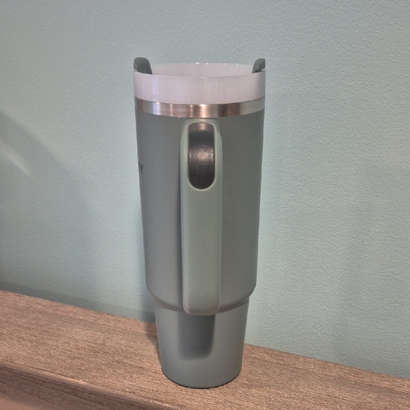 Stanley Sage Travel Mug - Picture 3 of 6